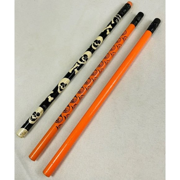 Vintage 3 - 1 Pumpkin Berol, 1 Glow Skull Pentech, 1 Orange Halloween Pencils - Picture 2 of 11